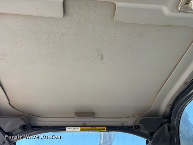 image for item OB9648 2016 John Deere 470G LC excavator