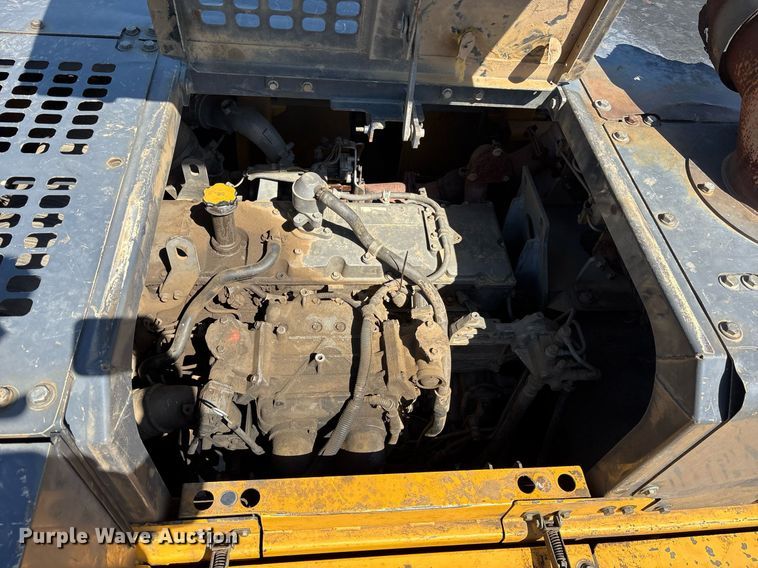 image for item OB9648 2016 John Deere 470G LC excavator