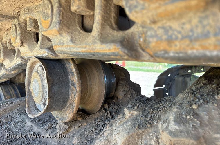 image for item OB9648 2016 John Deere 470G LC excavator