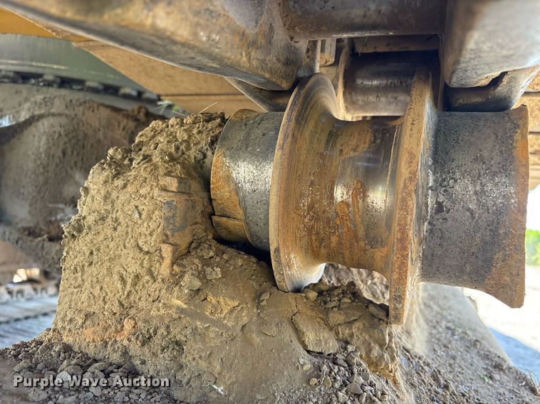 image for item OB9648 2016 John Deere 470G LC excavator