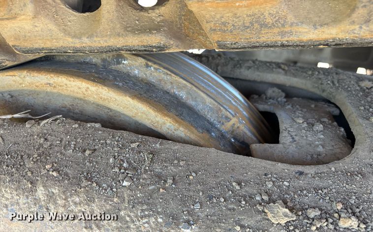 image for item OB9648 2016 John Deere 470G LC excavator