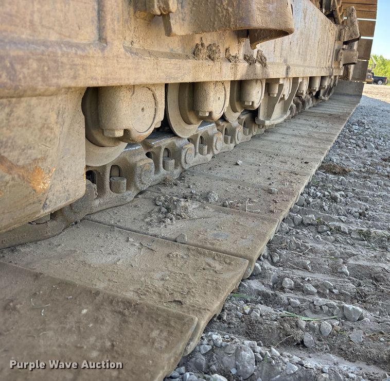 image for item OB9648 2016 John Deere 470G LC excavator