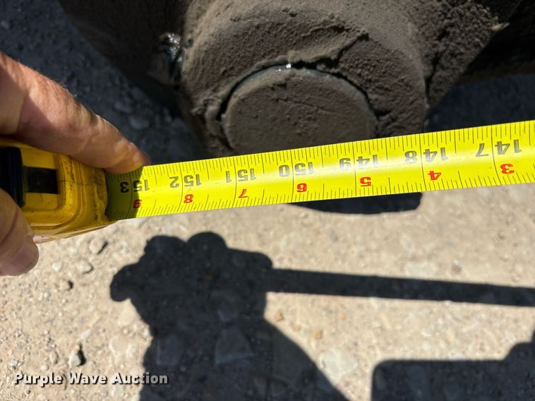 image for item OB9648 2016 John Deere 470G LC excavator