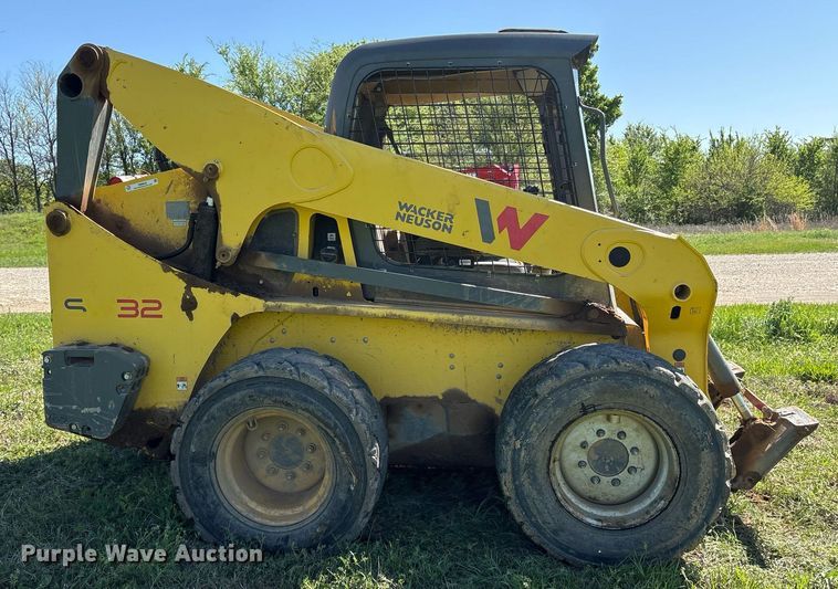 image for item OB9649 2021 Wacker Neuson SW32 skid steer loader