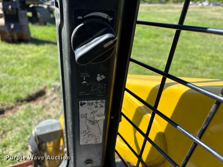 image for item OB9649 2021 Wacker Neuson SW32 skid steer loader