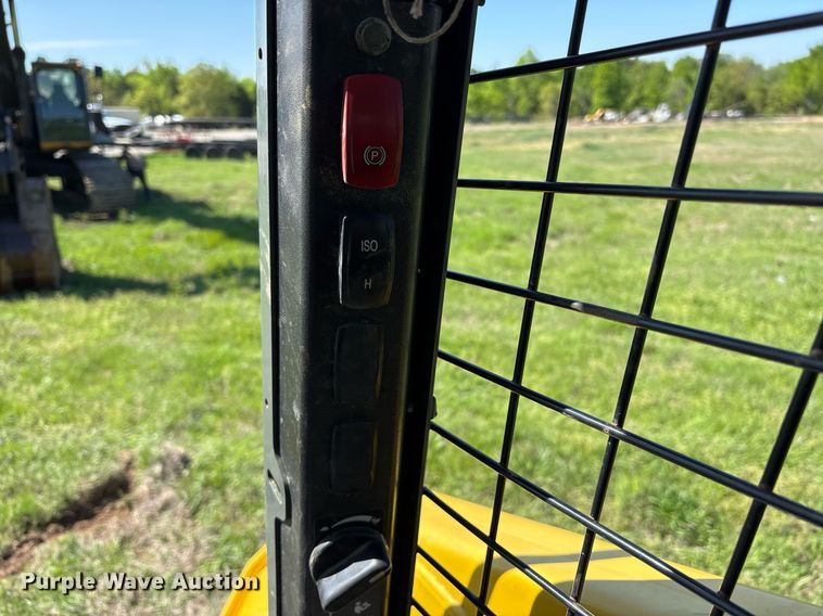 image for item OB9649 2021 Wacker Neuson SW32 skid steer loader