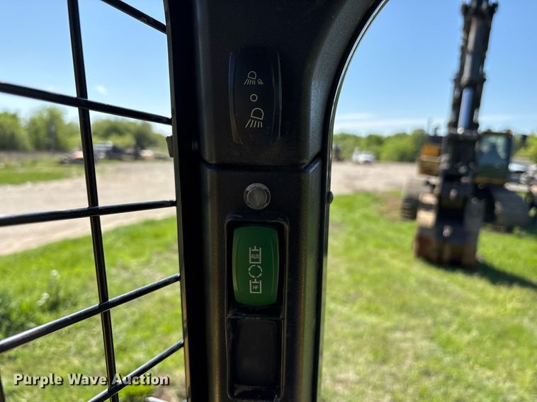 image for item OB9649 2021 Wacker Neuson SW32 skid steer loader