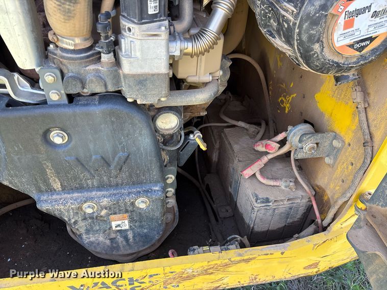 image for item OB9649 2021 Wacker Neuson SW32 skid steer loader