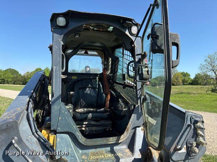 image for item OB9650 2016 John Deere 332G skid steer loader