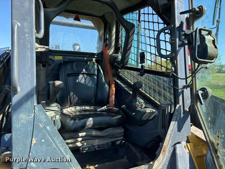 image for item OB9650 2016 John Deere 332G skid steer loader