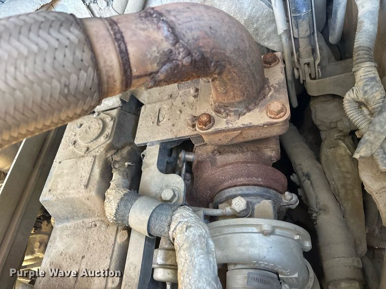 image for item OB9650 2016 John Deere 332G skid steer loader