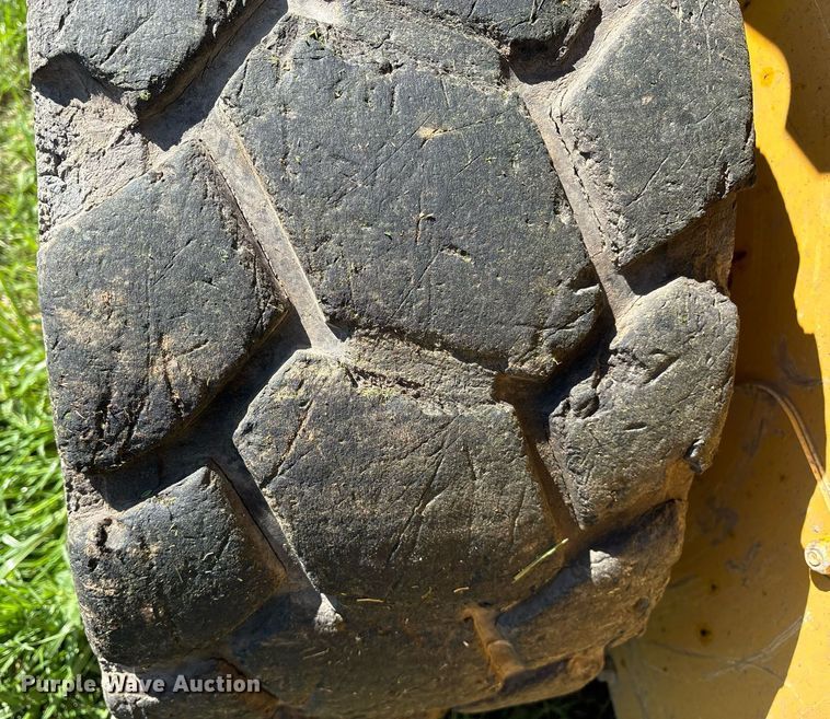 image for item OB9650 2016 John Deere 332G skid steer loader