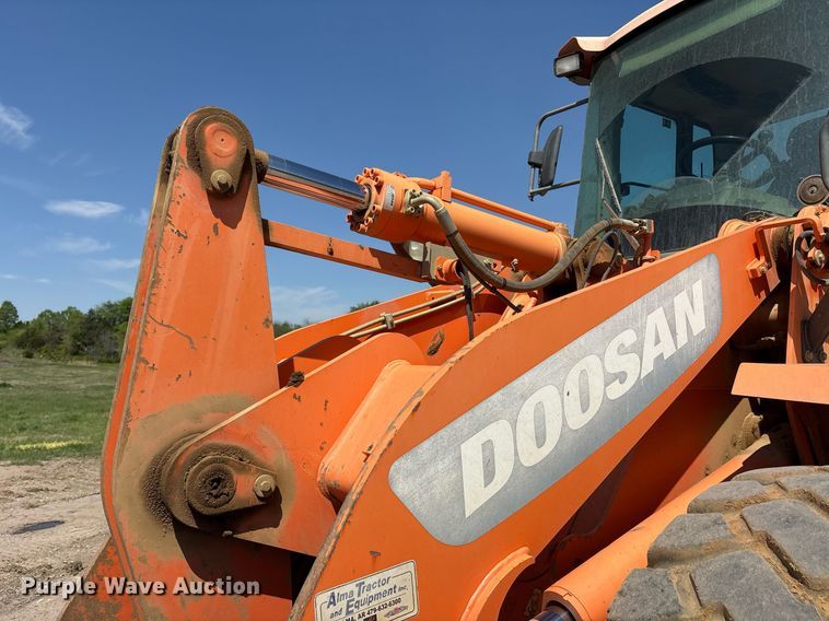image for item OB9651 Doosan DL200-3 wheel loader