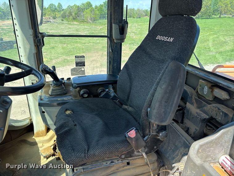 image for item OB9651 Doosan DL200-3 wheel loader