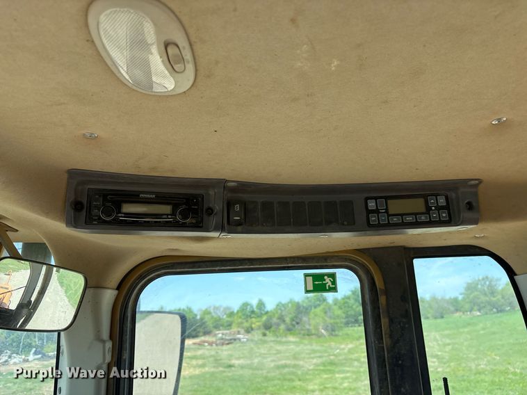 image for item OB9651 Doosan DL200-3 wheel loader