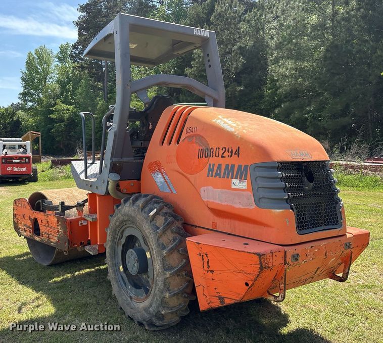 image for item OB9668 2012 Hamm 3205 single drum vibratory roller