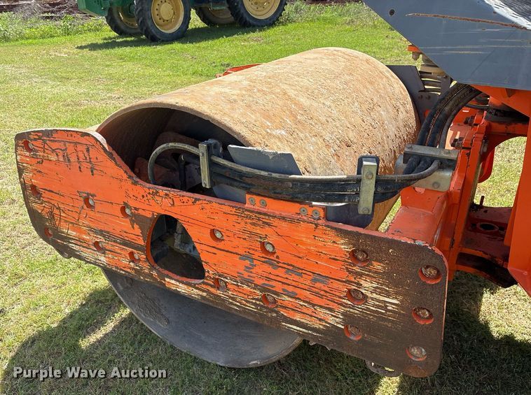image for item OB9668 2012 Hamm 3205 single drum vibratory roller