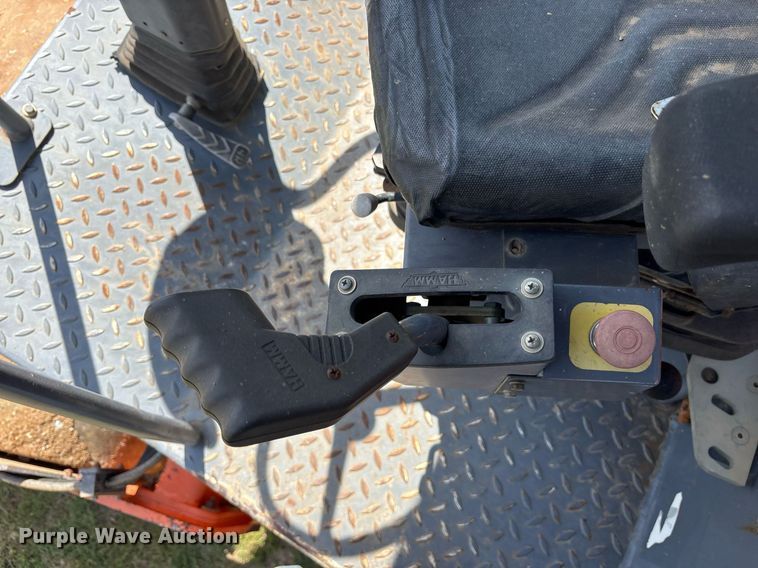 image for item OB9668 2012 Hamm 3205 single drum vibratory roller