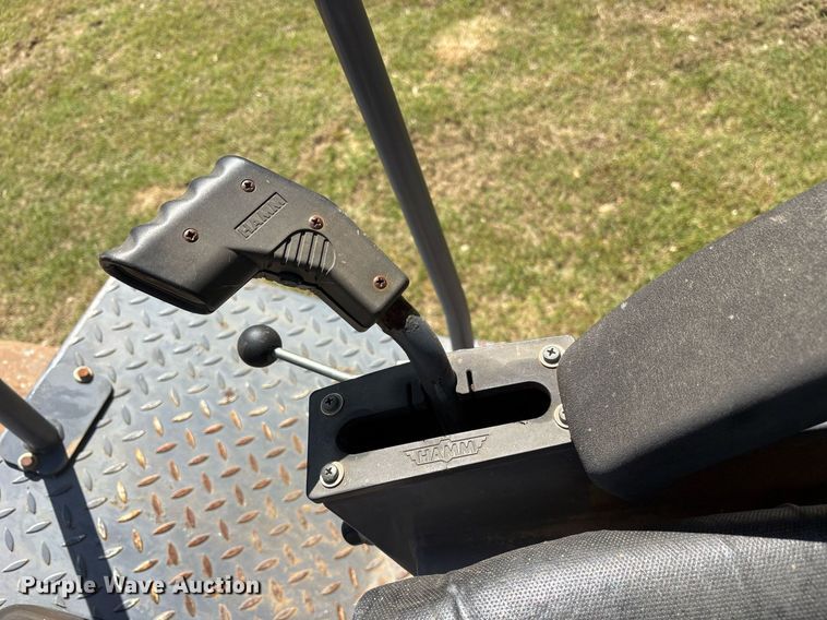 image for item OB9668 2012 Hamm 3205 single drum vibratory roller