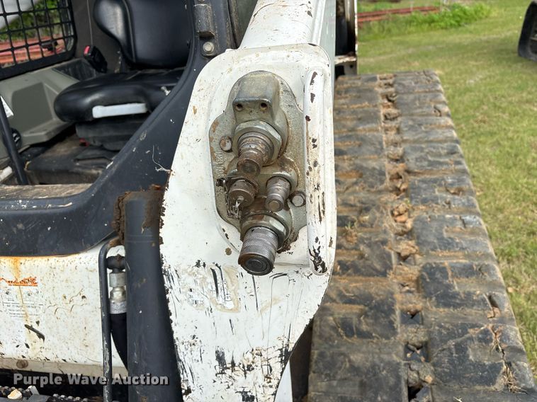 image for item OB9669 2018 Bobcat T650 tracked skid steer loader