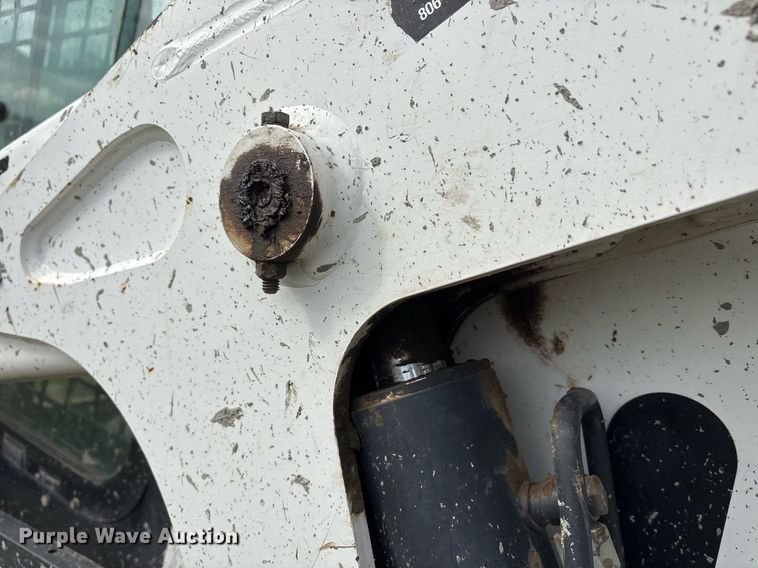 image for item OB9670 2019 Bobcat T650 tracked skid steer loader