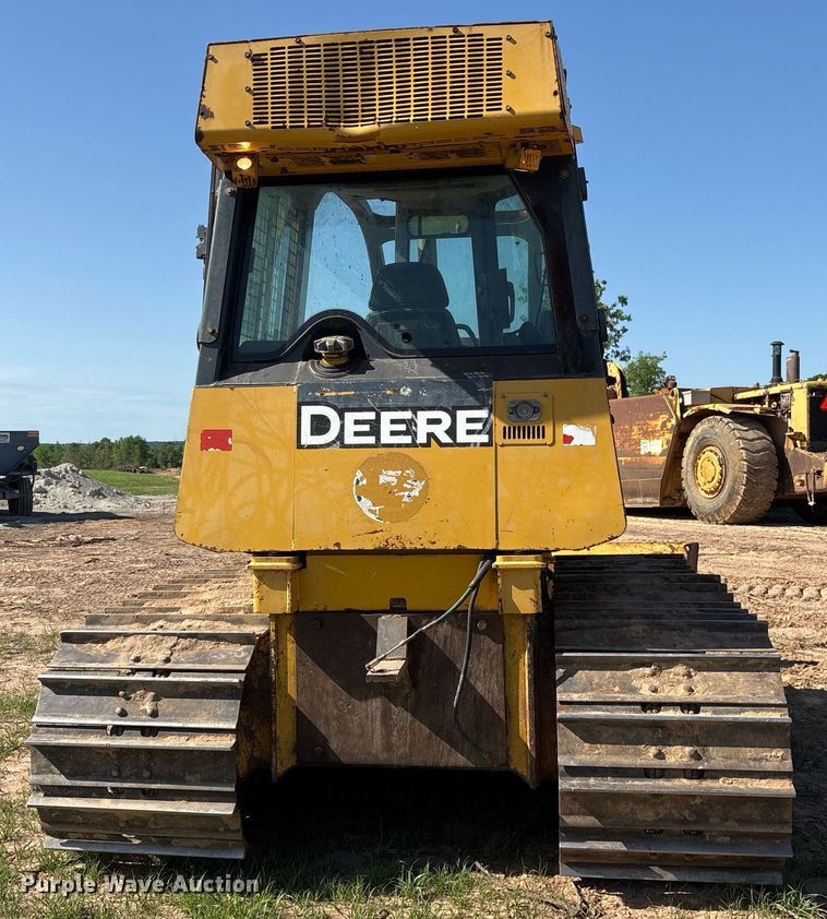 image for item OB9674 2006 John Deere 650J LGP dozer