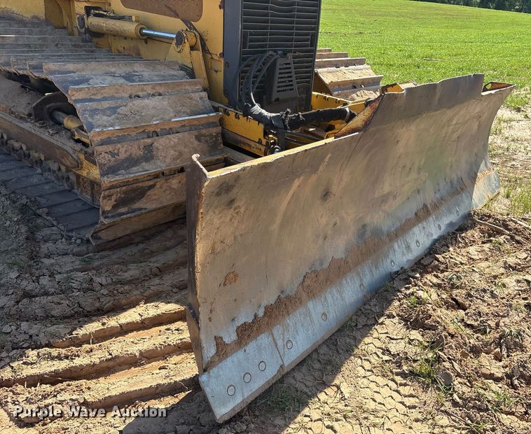 image for item OB9674 2006 John Deere 650J LGP dozer