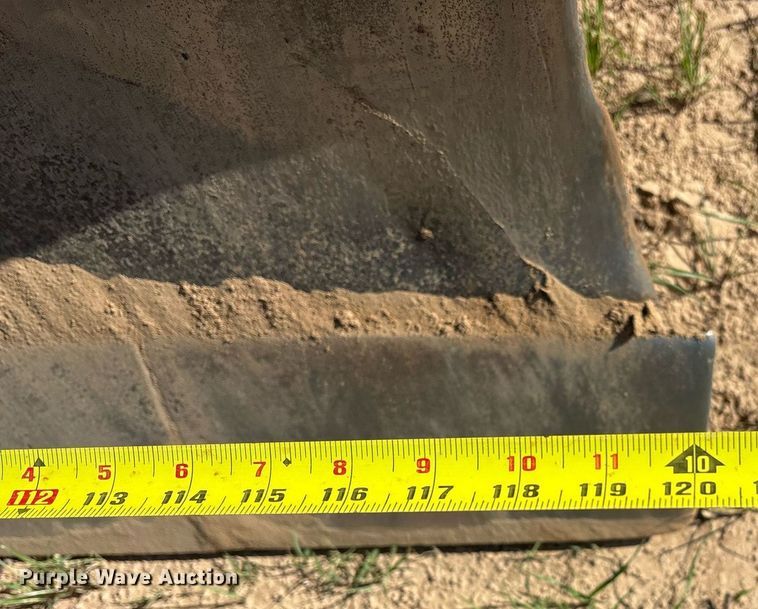 image for item OB9674 2006 John Deere 650J LGP dozer