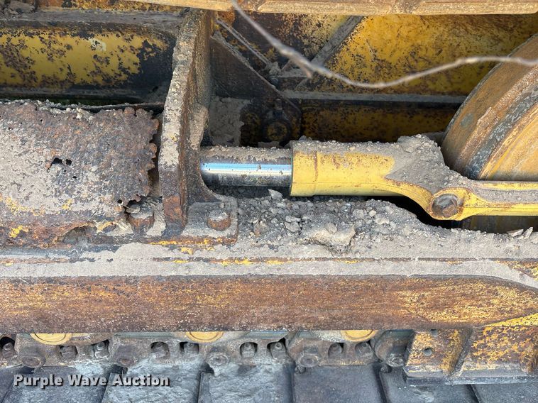 image for item OB9674 2006 John Deere 650J LGP dozer