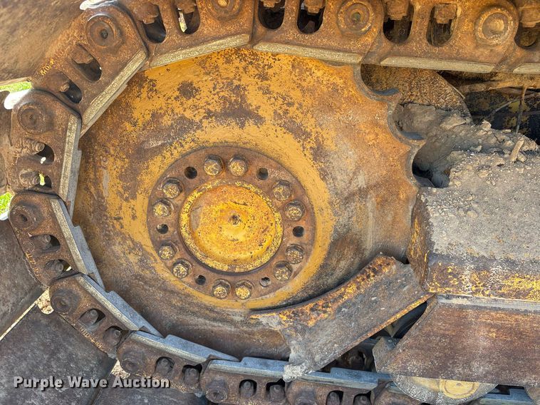 image for item OB9674 2006 John Deere 650J LGP dozer