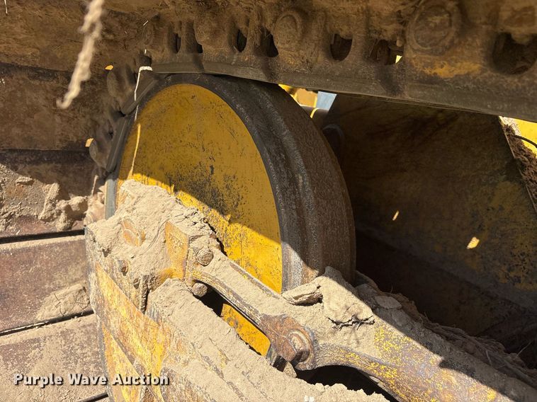 image for item OB9674 2006 John Deere 650J LGP dozer