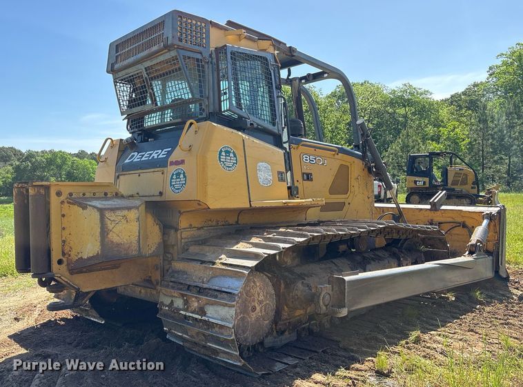 image for item OB9675 2006 John Deere 850J LGP dozer