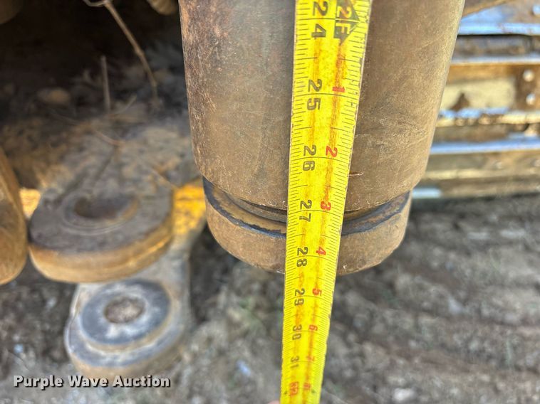 image for item OB9675 2006 John Deere 850J LGP dozer