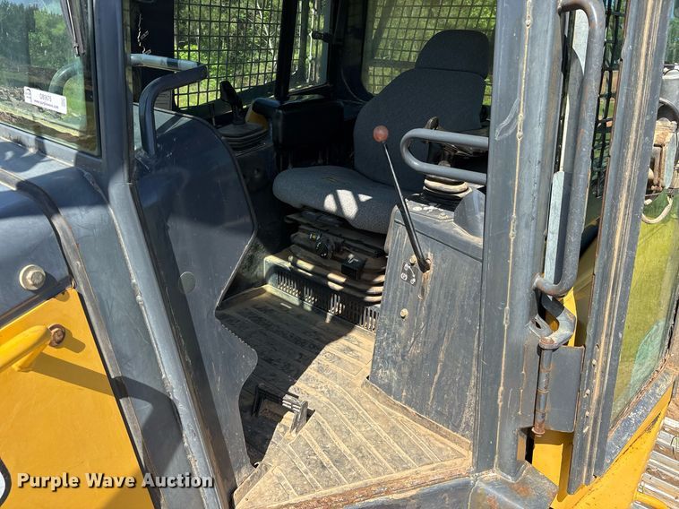 image for item OB9675 2006 John Deere 850J LGP dozer