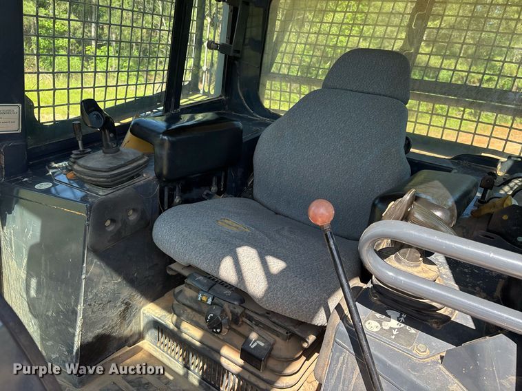 image for item OB9675 2006 John Deere 850J LGP dozer