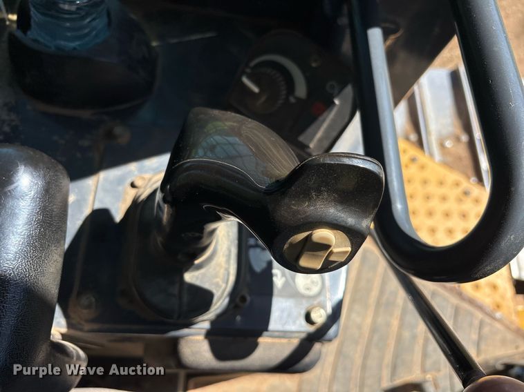 image for item OB9675 2006 John Deere 850J LGP dozer