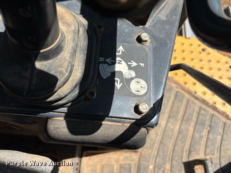 image for item OB9675 2006 John Deere 850J LGP dozer