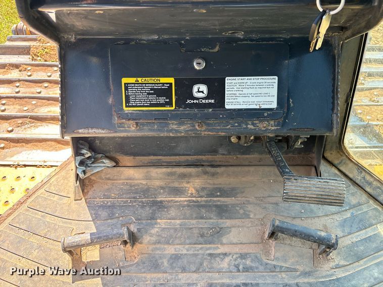 image for item OB9675 2006 John Deere 850J LGP dozer