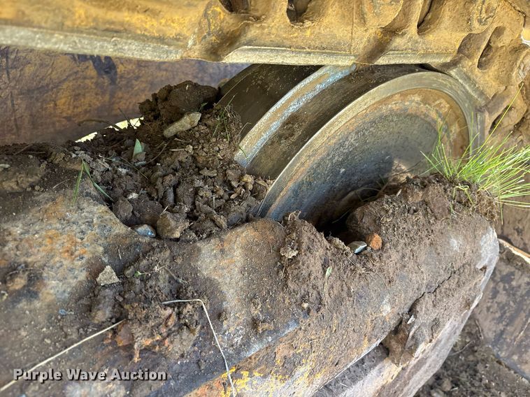 image for item OB9675 2006 John Deere 850J LGP dozer