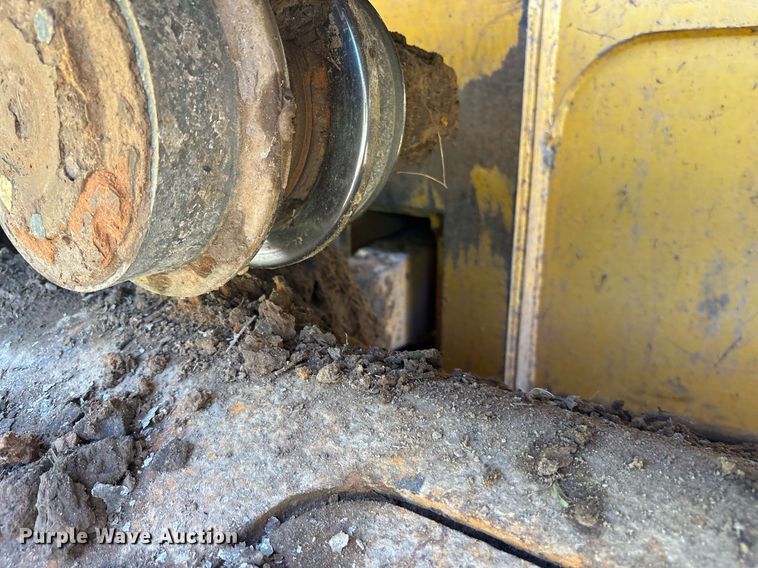 image for item OB9675 2006 John Deere 850J LGP dozer