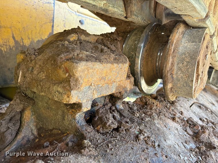 image for item OB9675 2006 John Deere 850J LGP dozer