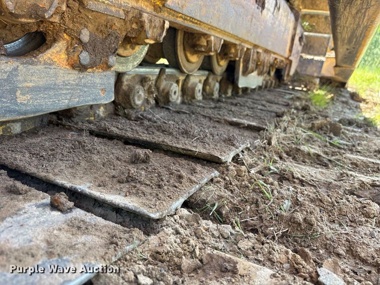 image for item OB9675 2006 John Deere 850J LGP dozer