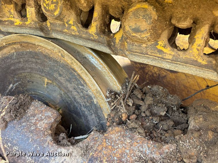 image for item OB9675 2006 John Deere 850J LGP dozer