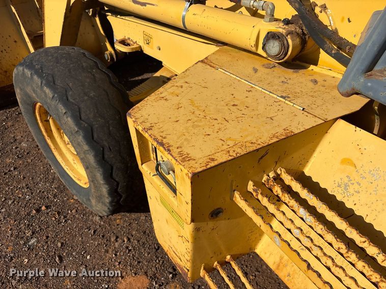 image for item OB9676 2005 John Deere 310G backhoe