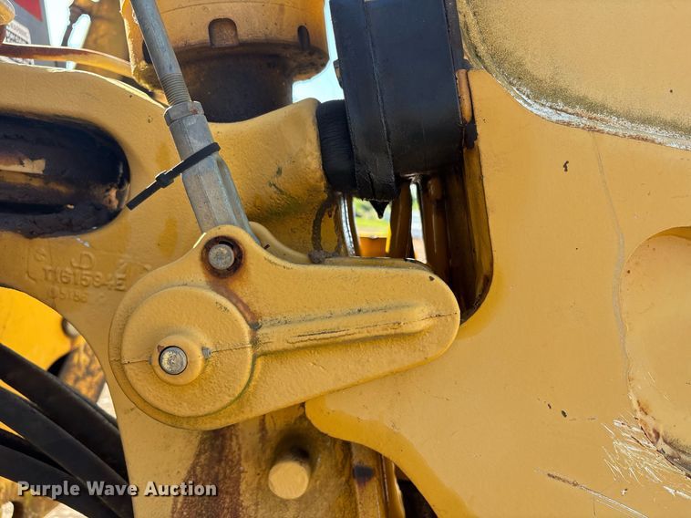 image for item OB9676 2005 John Deere 310G backhoe