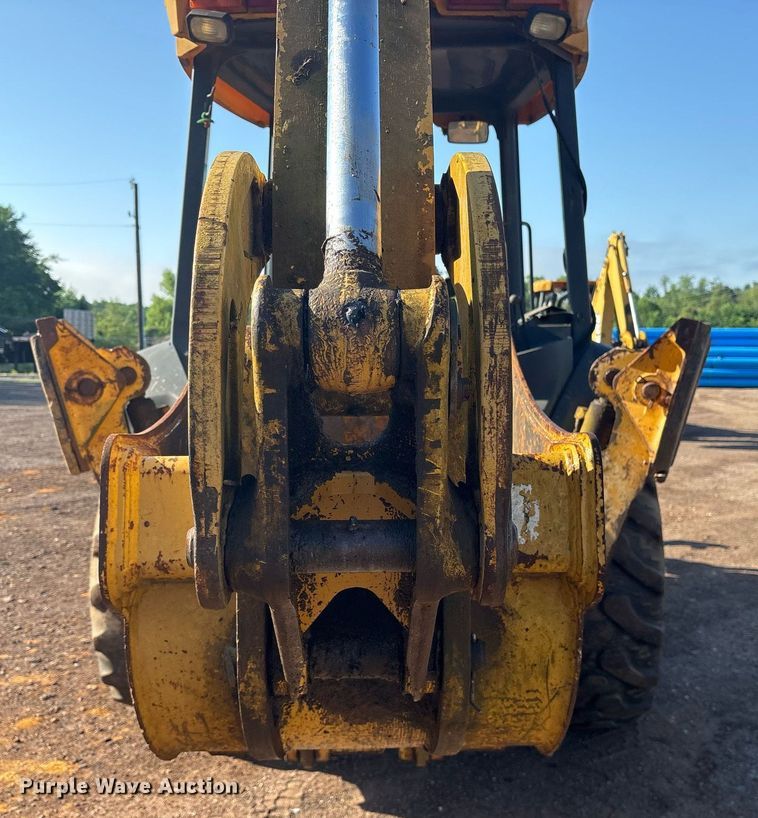 image for item OB9676 2005 John Deere 310G backhoe