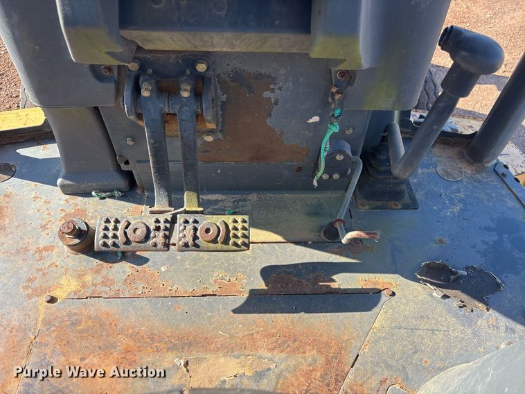 image for item OB9676 2005 John Deere 310G backhoe