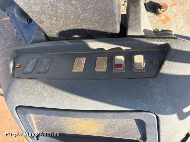 image for item OB9676 2005 John Deere 310G backhoe