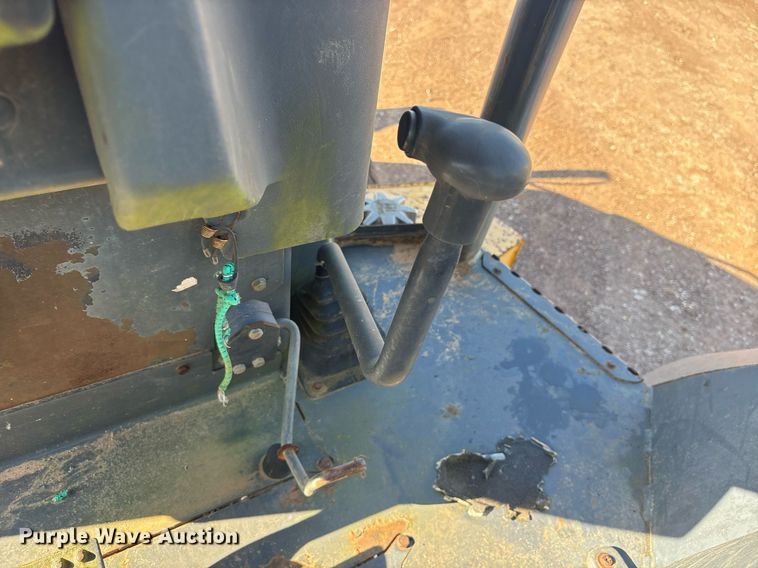 image for item OB9676 2005 John Deere 310G backhoe