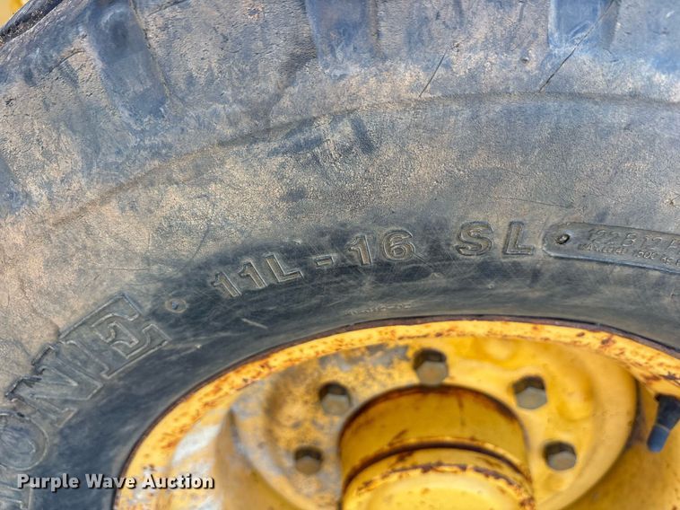 image for item OB9676 2005 John Deere 310G backhoe